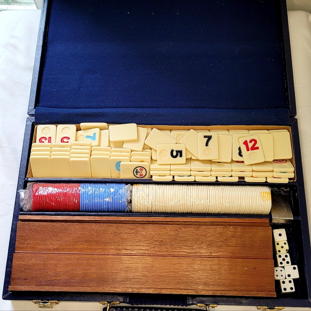 Vintage Chinese Domino Game Collectible